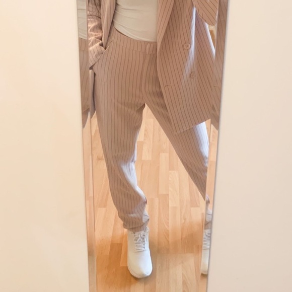 Missguided pink pin stripe trouser 2 US - Picture 3 of 3